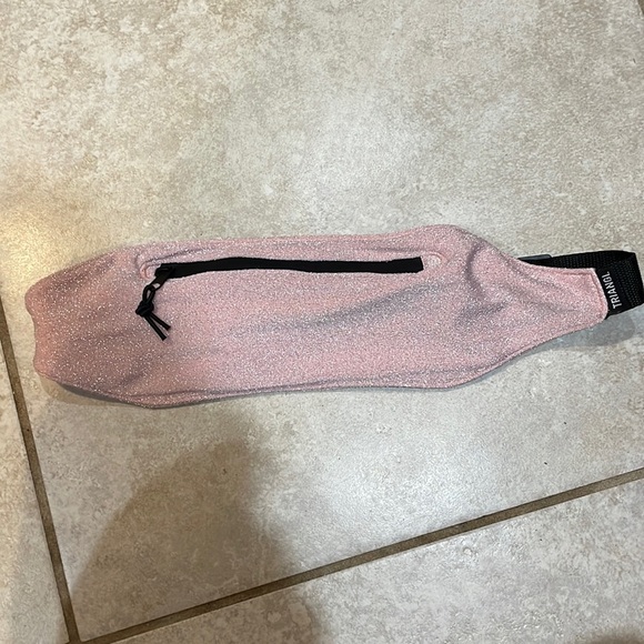 Triangl Swimwear Pink Crossbody Bag - Picture 1 of 6